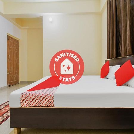 Oyo 84806 Swarna Palace Patna (Bihar) Buitenkant foto